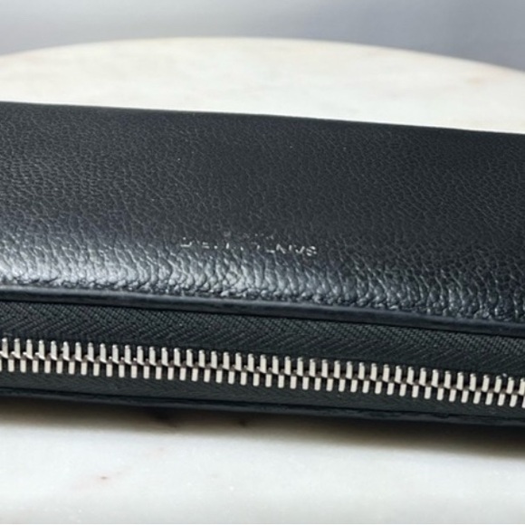 SAINT LAURENT PARIS Zip Around Wallet in Grain de Poudre Embossed Leather Black - Picture 10 of 12